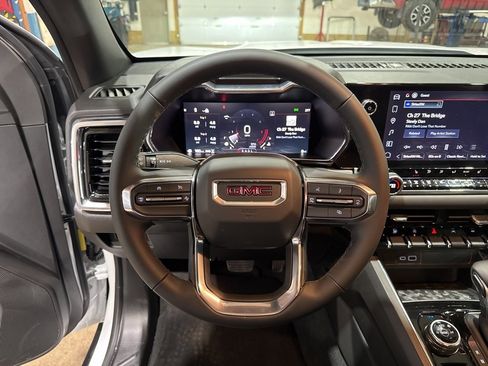 New 2026 GMC Canyon Elevation w/ Convenience Package image 25