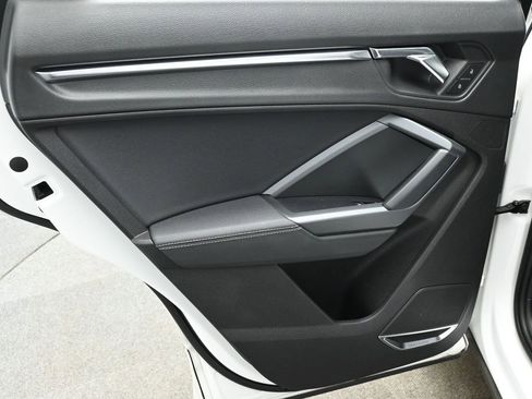 Used 2021 Audi Q3 2.0T Premium Plus w/ Premium Plus Package image 14