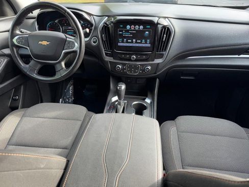 Used 2018 Chevrolet Traverse LT image 12
