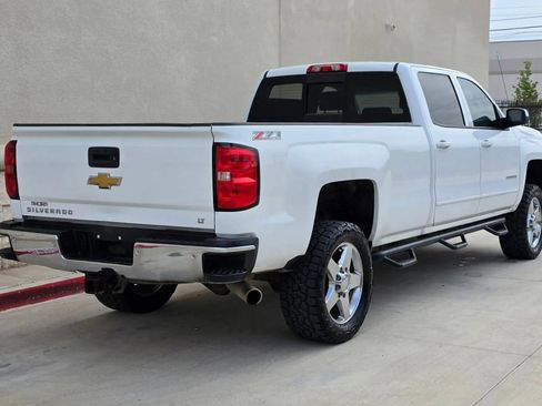 Used 2015 Chevrolet Silverado 2500 LT w/ LT Convenience Package AWD/4WD image 3