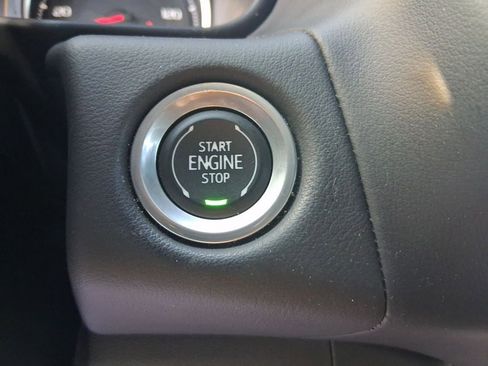 Used 2024 Chevrolet Suburban LS RWD image 29