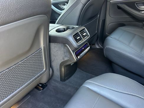 Certified 2025 Mercedes-Benz GLS 580 4MATIC image 33