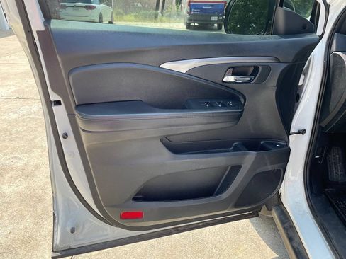Used 2022 Honda Pilot Sport image 16