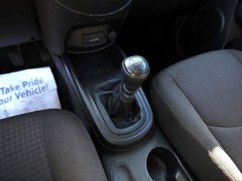 Used 2010 Kia Soul image 16