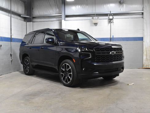 Used 2022 Chevrolet Tahoe RST w/ Luxury Package AWD/4WD image 28