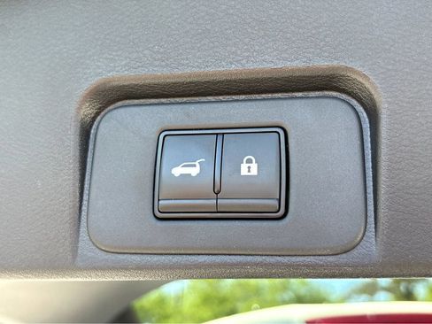 Used 2024 Nissan Rogue SL w/ SL Premium Package AWD/4WD image 28