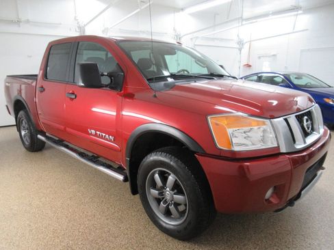 Used 2014 Nissan Titan PRO-4X image 5