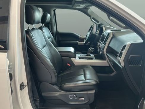 Used 2018 Ford F150 Lariat w/ Equipment Group 502A Luxury image 19