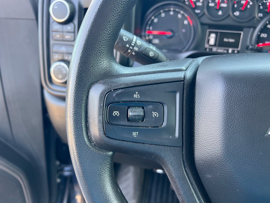 Used 2020 Chevrolet Silverado 1500 Custom w/ Custom Value Package AWD/4WD image 35