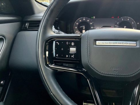Used 2026 Land Rover Range Rover Velar Dynamic SE image 23