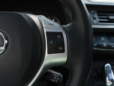 Used 2011 Lexus CT 200h Premium w/ Leather Pkg FWD image 30