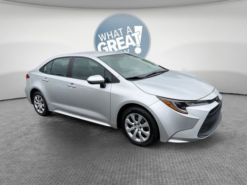 Certified 2024 Toyota Corolla LE FWD image 1