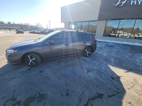 Used 2020 Subaru Impreza Premium image 9