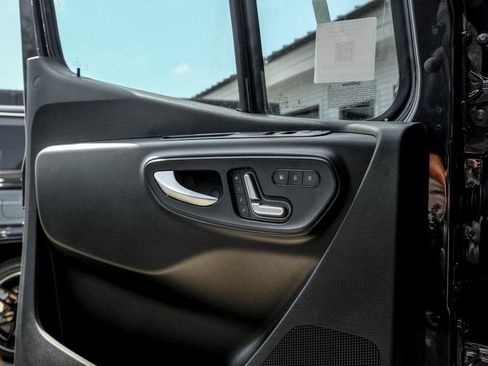 New 2025 Mercedes-Benz Sprinter 2500 image 12