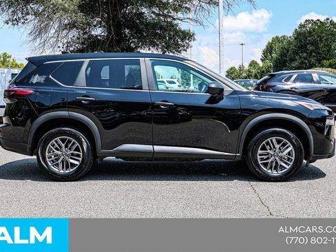 Used 2024 Nissan Rogue S AWD/4WD image 10