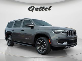 Used 2023 Jeep Wagoneer Series III w/ Preferred Equipment Group video 2