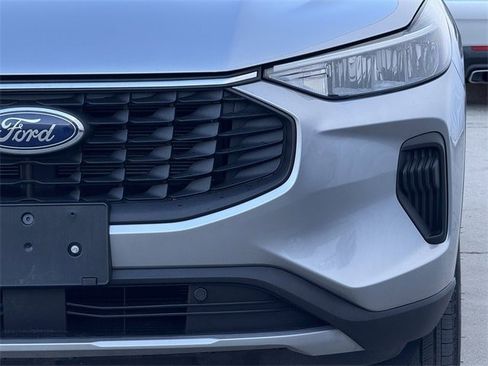 Used 2023 Ford Escape Active image 9