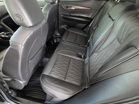 Used 2023 Buick Envision Avenir AWD/4WD image 10