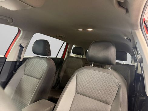Used 2018 Volkswagen Tiguan S FWD image 34