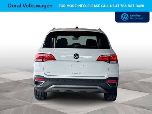 Certified 2022 Volkswagen Taos SE w/ IQ.Drive SE Package image 7