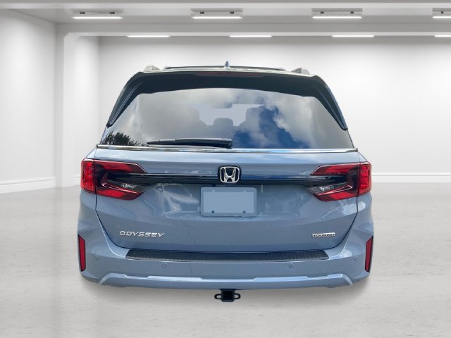 New 2027 Honda Odyssey Touring image 3