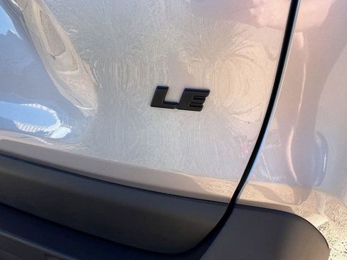 Used 2024 Toyota RAV4 LE image 9