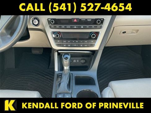 Used 2015 Hyundai Sonata Limited w/ Option Group 06 image 10