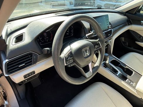 Used 2019 Honda Accord LX image 10