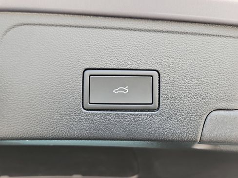 New 2026 Volkswagen Atlas Cross Sport SEL Premium R-Line image 8