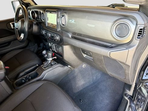 Used 2022 Jeep Wrangler Unlimited Sahara AWD/4WD image 34