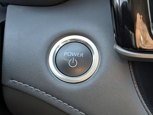 Certified 2025 Toyota Highlander XLE AWD/4WD image 21