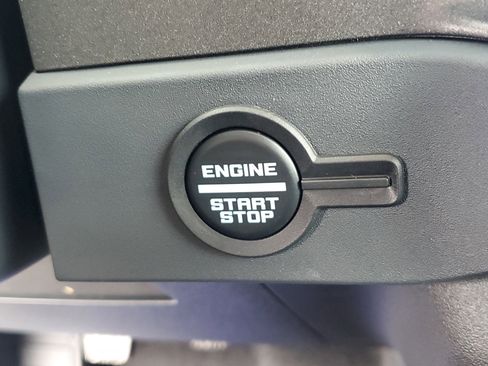 New 2025 Ford Bronco 4-Door image 29