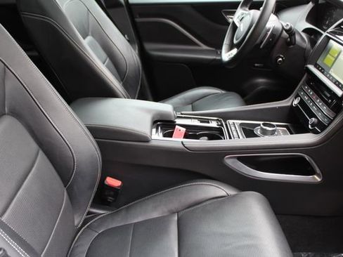 Used 2020 Jaguar F-PACE S image 3