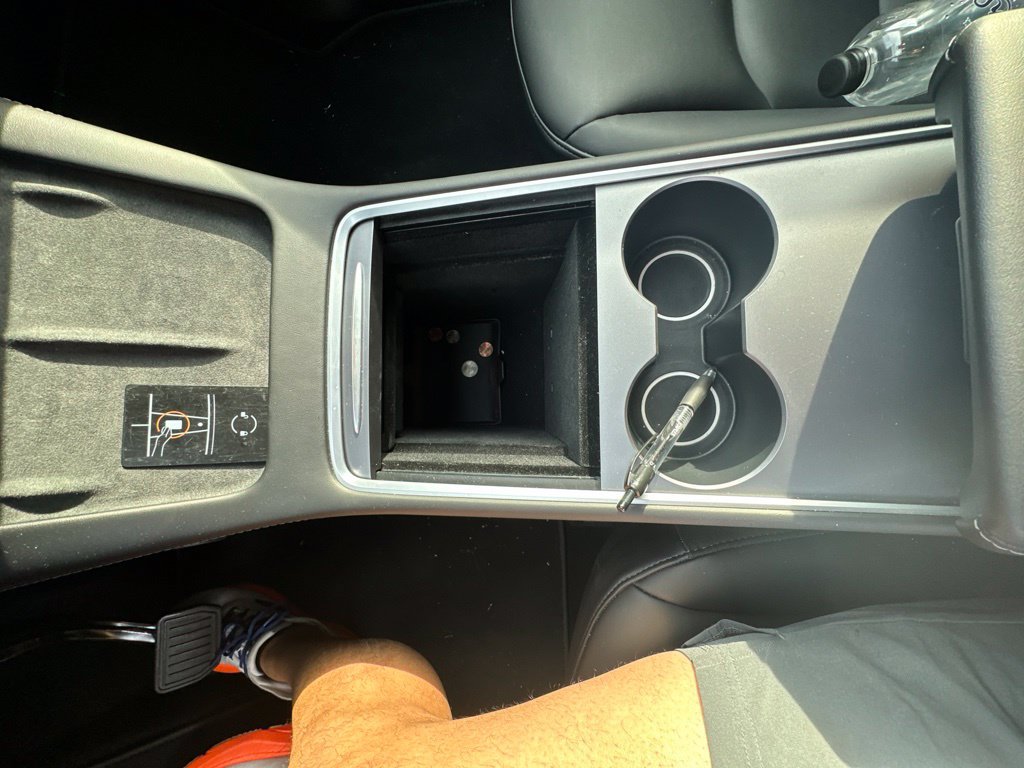 Used 2023 Tesla Model Y Long Range AWD/4WD image 15