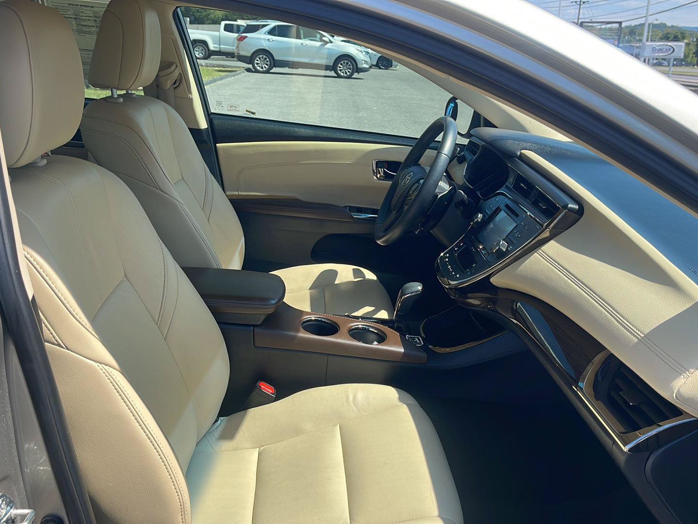 Used 2015 Toyota Avalon XLE Premium FWD image 14