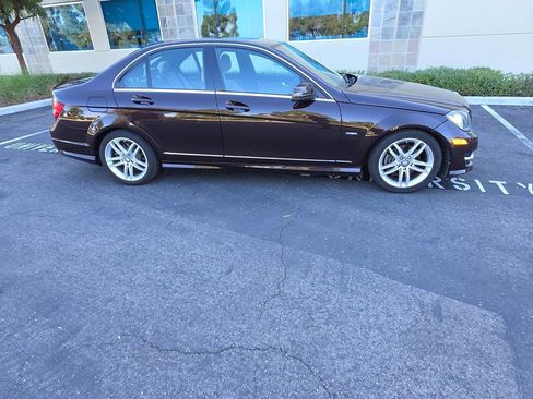Used 2012 Mercedes-Benz C 250 Sedan image 21