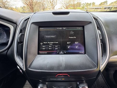 Used 2015 Ford Edge SEL w/ Equipment Group 201A AWD/4WD image 29