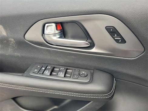 New 2026 Chrysler Pacifica Select image 20