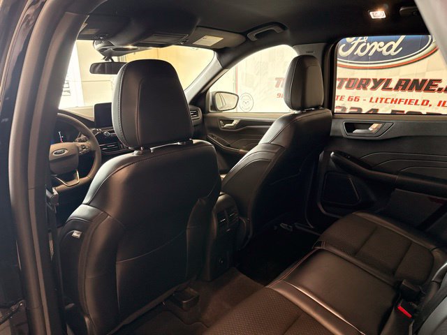 Used 2025 Ford Escape ST-Line FWD image 18