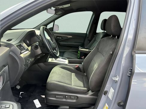 Used 2022 Honda Pilot Sport image 17