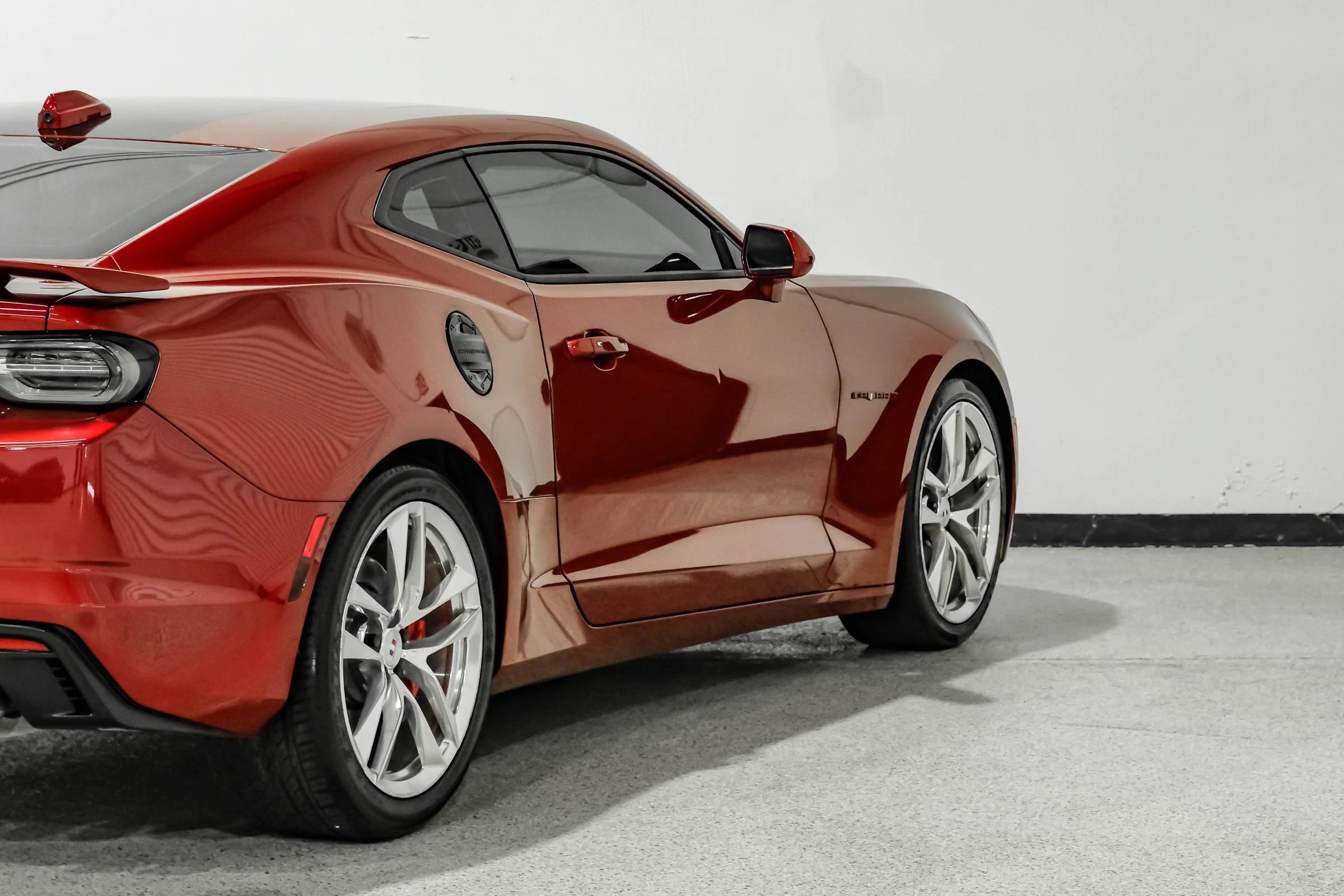 Used 2021 Chevrolet Camaro SS w/ Wild Cherry Design Package 2 RWD image 15
