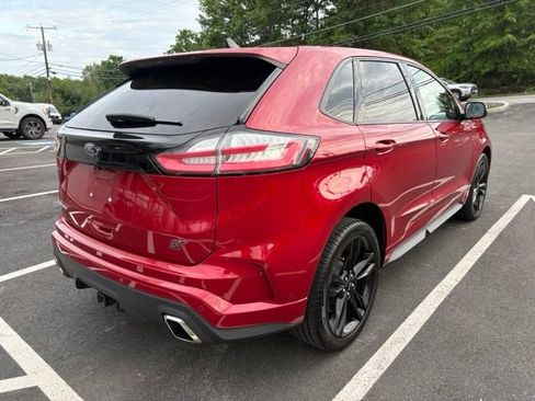 Used 2020 Ford Edge ST w/ Equipment Group 401A AWD/4WD image 3