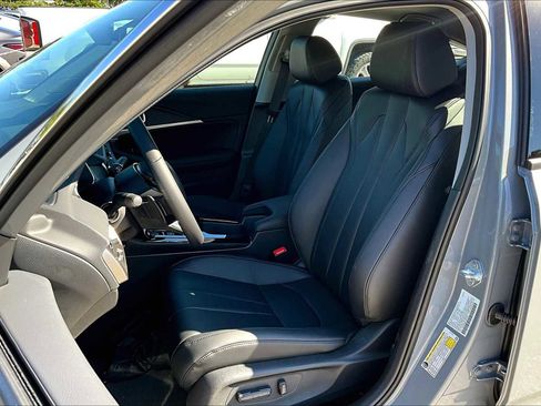 Certified 2026 Acura Integra FWD image 9