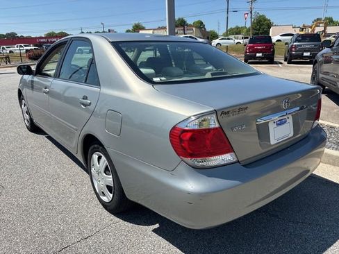 Used 2005 Toyota Camry LE image 6
