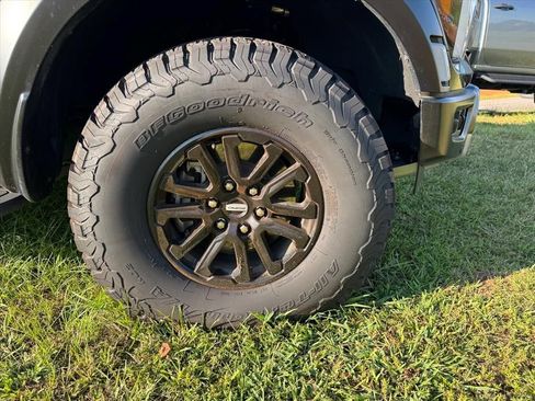 Used 2025 Ford F150 Raptor AWD/4WD image 2