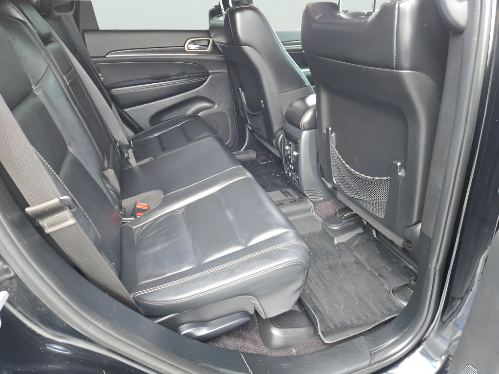 Used 2017 Jeep Grand Cherokee Limited AWD/4WD image 11