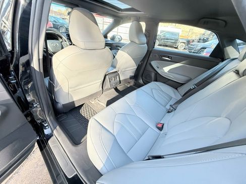 Used 2019 Toyota Avalon XLE image 8