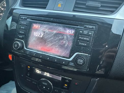 Used 2018 Nissan Sentra SR w/ SR Midnight Edition Package FWD image 12