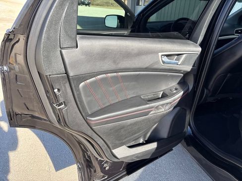 Used 2024 Ford Edge ST-Line AWD/4WD image 23