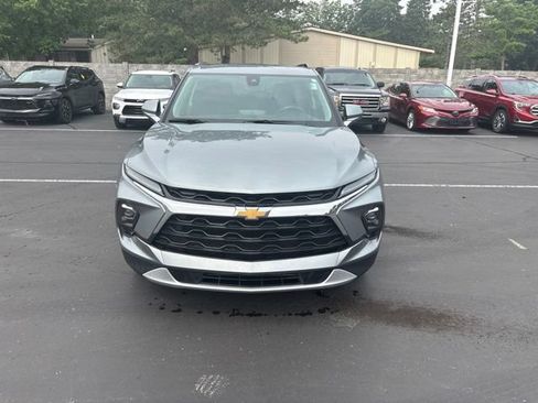 Certified 2024 Chevrolet Blazer LT w/ Convenience Package AWD/4WD image 3